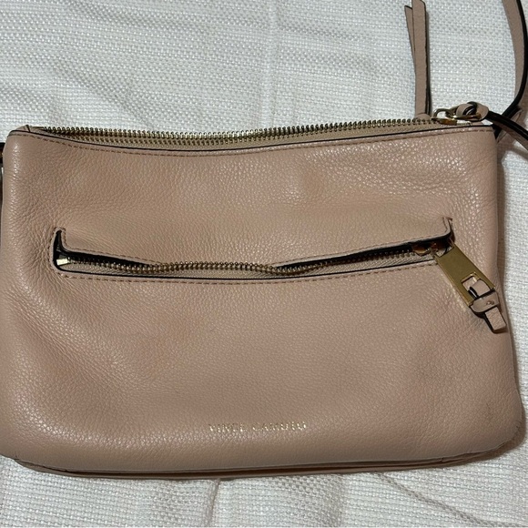 Vince Camuto Gally Leather Crossbody Handbag Purse Blush - Picture 1 of 10